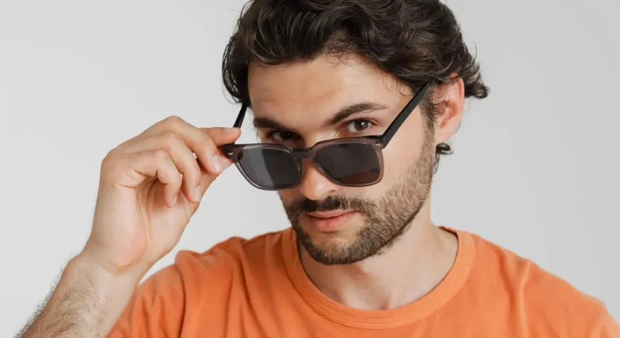 How to keep glasses from slipping