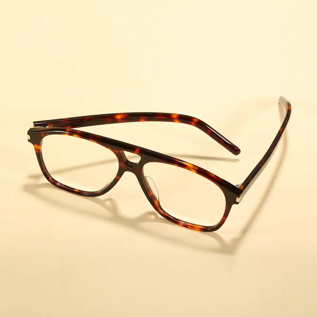 Scene view of Rylen aviator acetate eyeglasses AA0062603 in tortoise