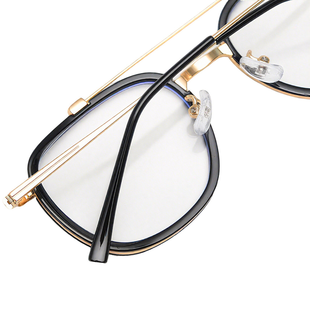 Adjustable nose pad detail of Rayan aviator metal eyeglasses AM0242410 in gold