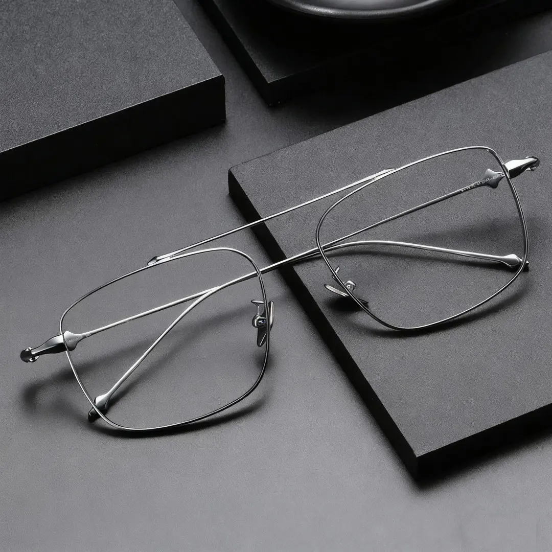 Scene view of Shawn aviator titanium eyeglasses AT0122412 in grey