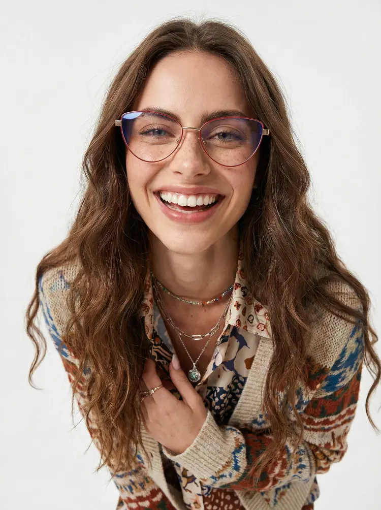 Female model wearing retro red cat eye metal eyeglasses on a white background. SPU: CM0072208