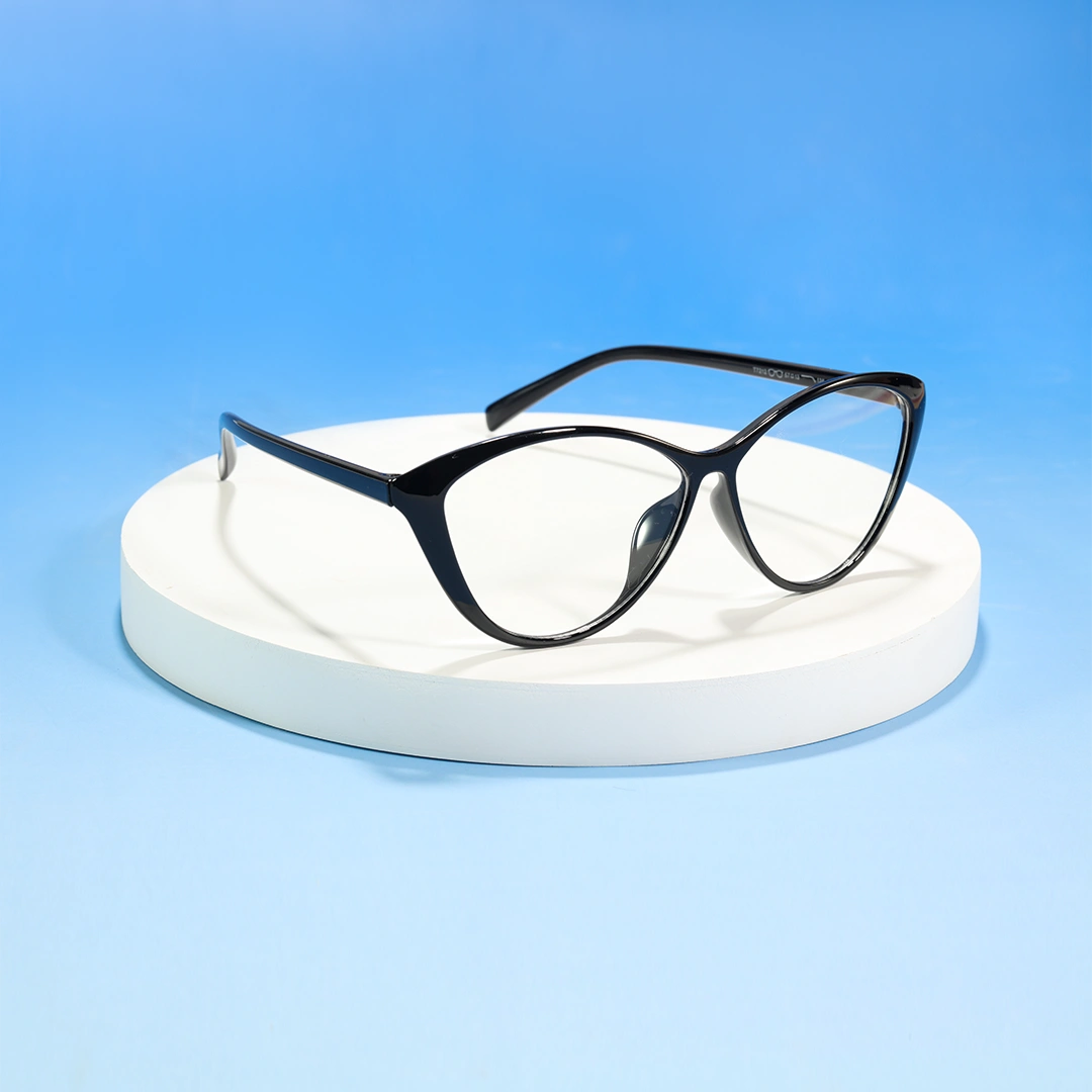 Scene view of Patti vintage cat eye tr90 eyeglasses in black. SPU: CR0012507