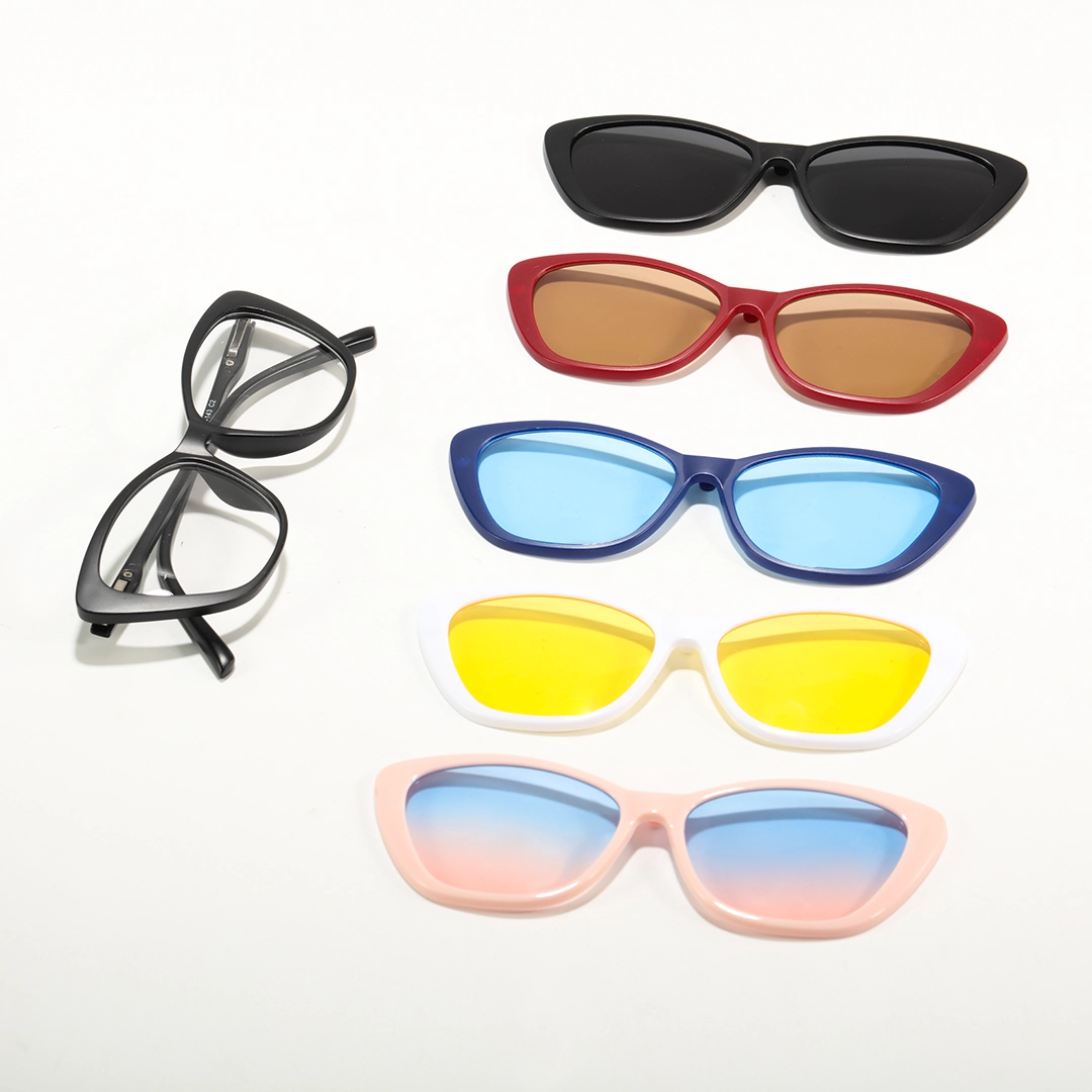 Flat lay view of Damon cat eye tr90 magnetic clip-on eyeglasses set with interchangeable clip-on lenses CR0022512 in black