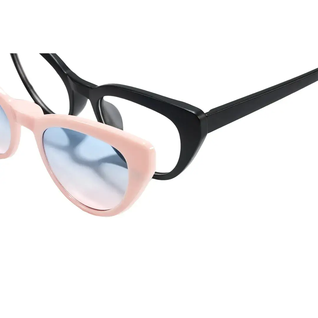 End piece detail of Livia cat eye tr90 magnetic clip-on eyeglasses set with interchangeable clip-on lenses CR0032512 in black