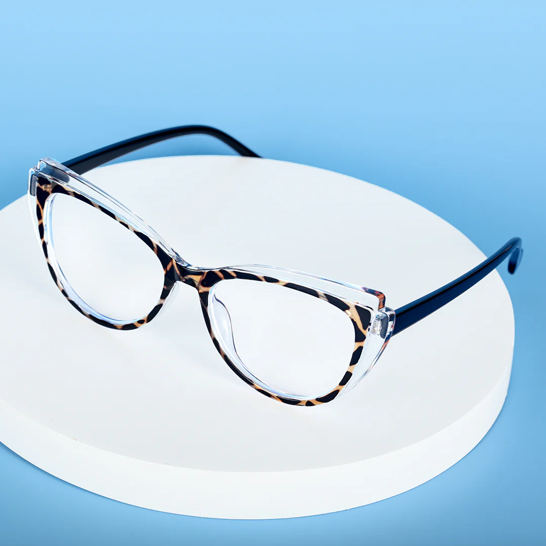 Scene view of Ronan cat eye tr90 eyeglasses CR0052403 in tortoise