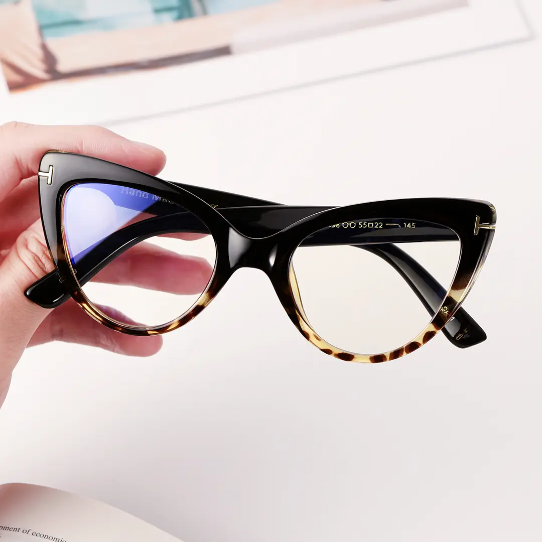 Scene view of Camellia vintage cat eye tr90 eyeglasses CR0062308 in tortoise