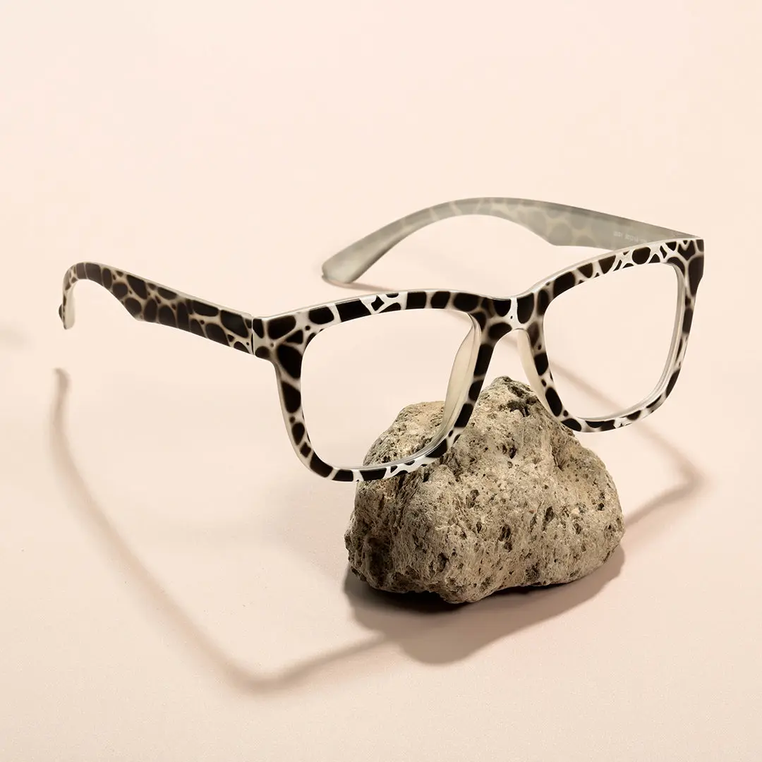 Scene view of Gaye cat eye tr90 eyeglasses CR0062502 in tortoise