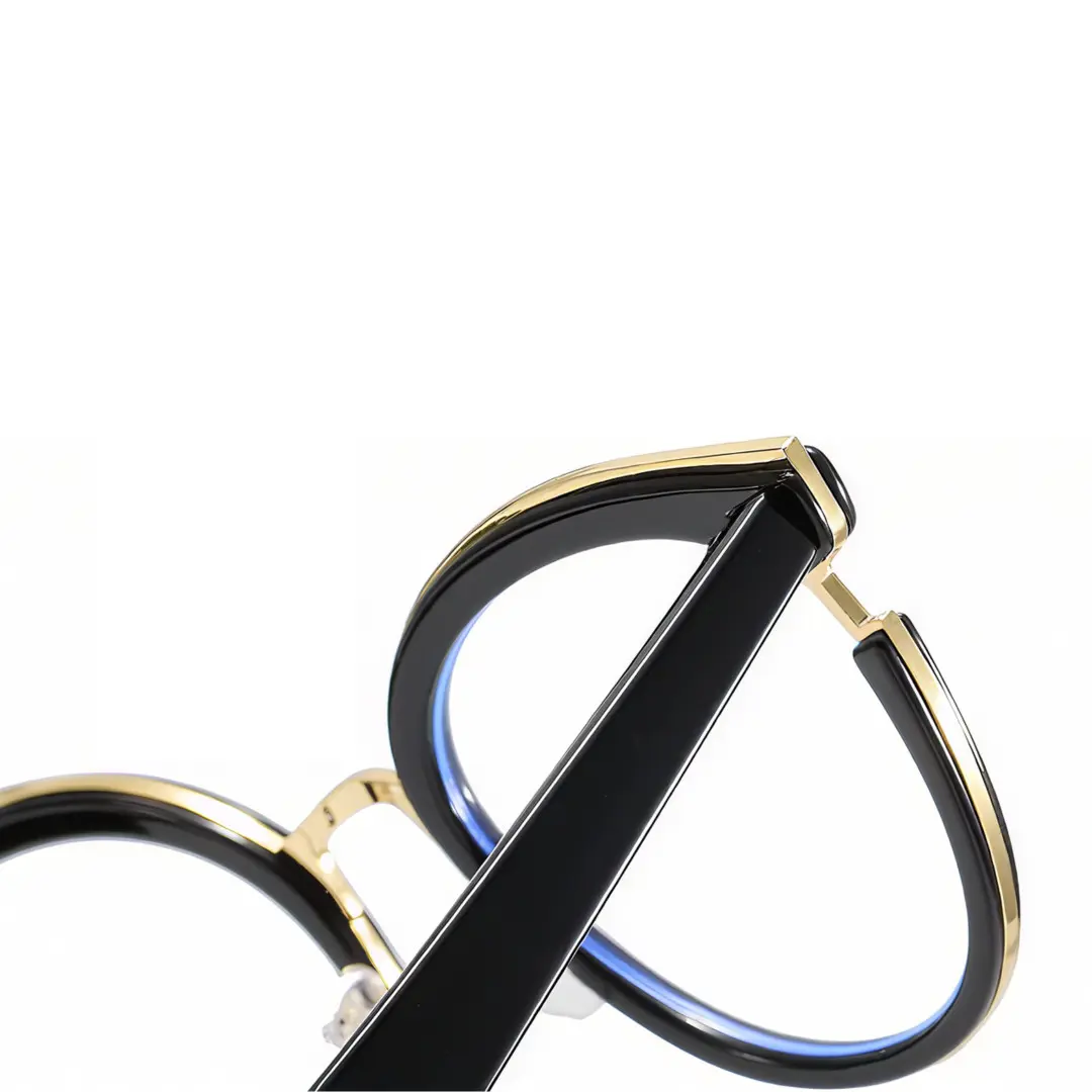 End piece detail of Estevo cat eye tr90 eyeglasses CR0112404 in black