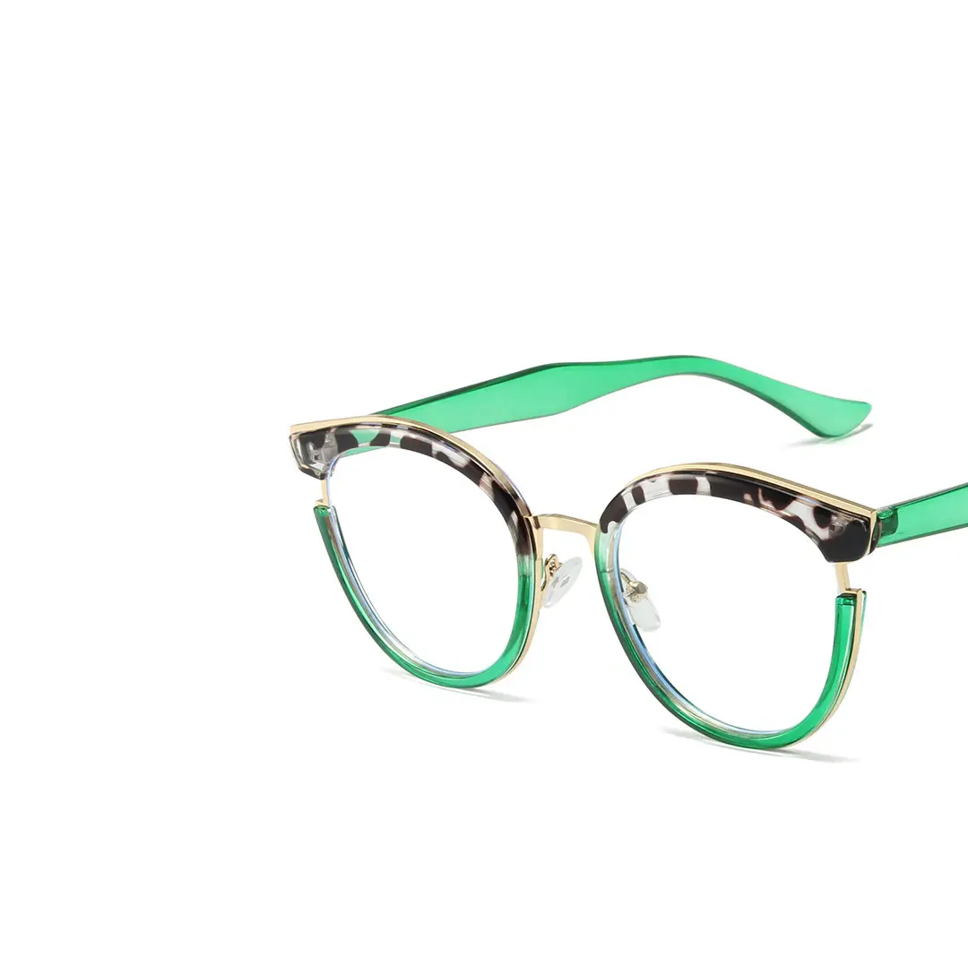 End piece detail of Estevo cat eye tr90 eyeglasses CR0112404 in tortoise