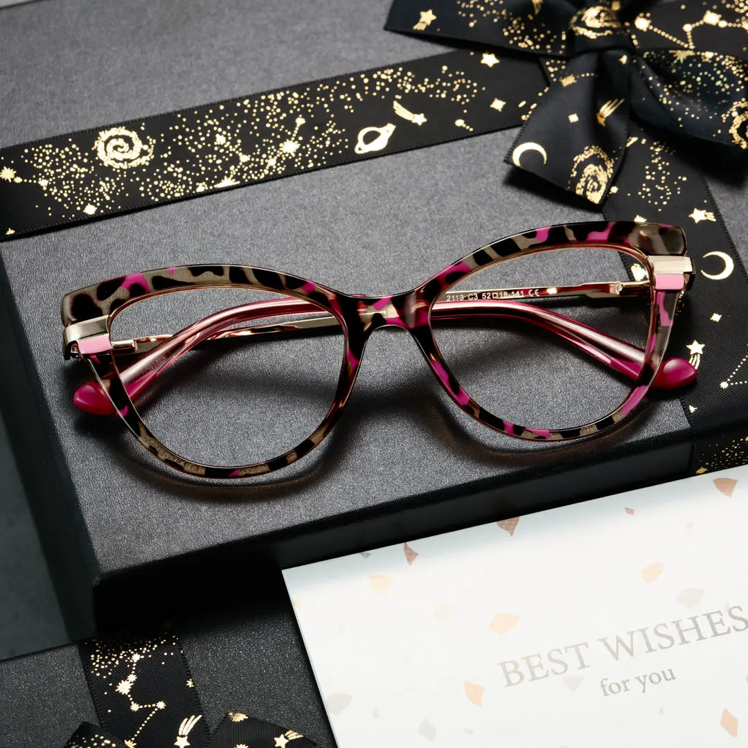 Scene view of Qcara vintage cat eye tr90 eyeglasses CR0122411 in red tortoise