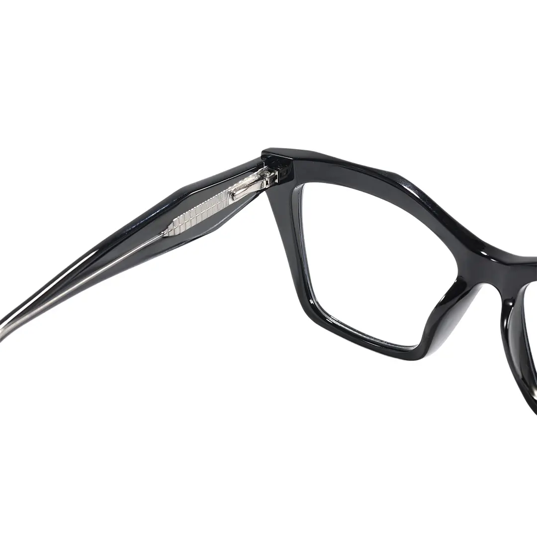 Hinge detail of Altelia cat eye tr90 eyeglasses CR0152603 in black