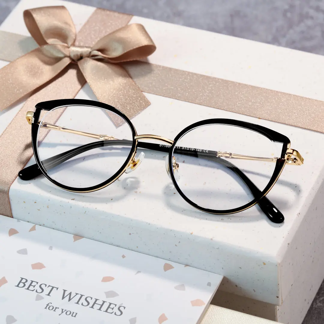 Scene view of Quartz cat eye tr90 eyeglasses CR0182411 in black