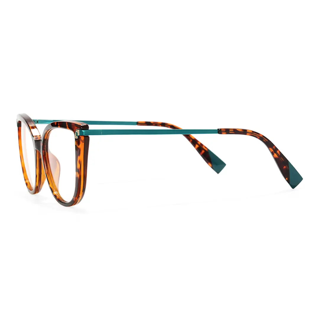 Side view of Gigi cat eye tr90 eyeglasses CR0182502 in tortoise