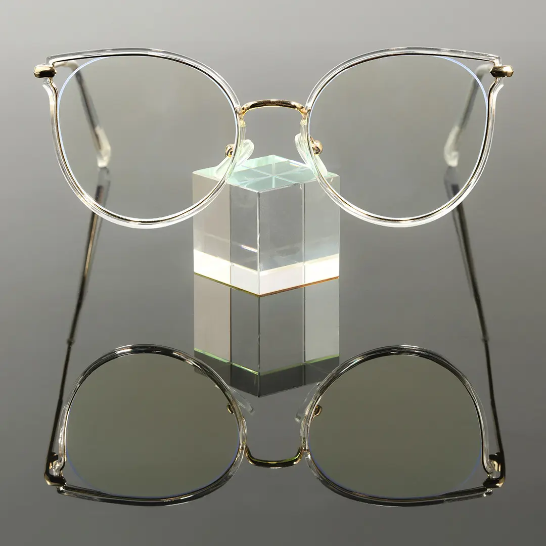 Scene view of Elsa cat eye tr90 eyeglasses CR0262502 in clear