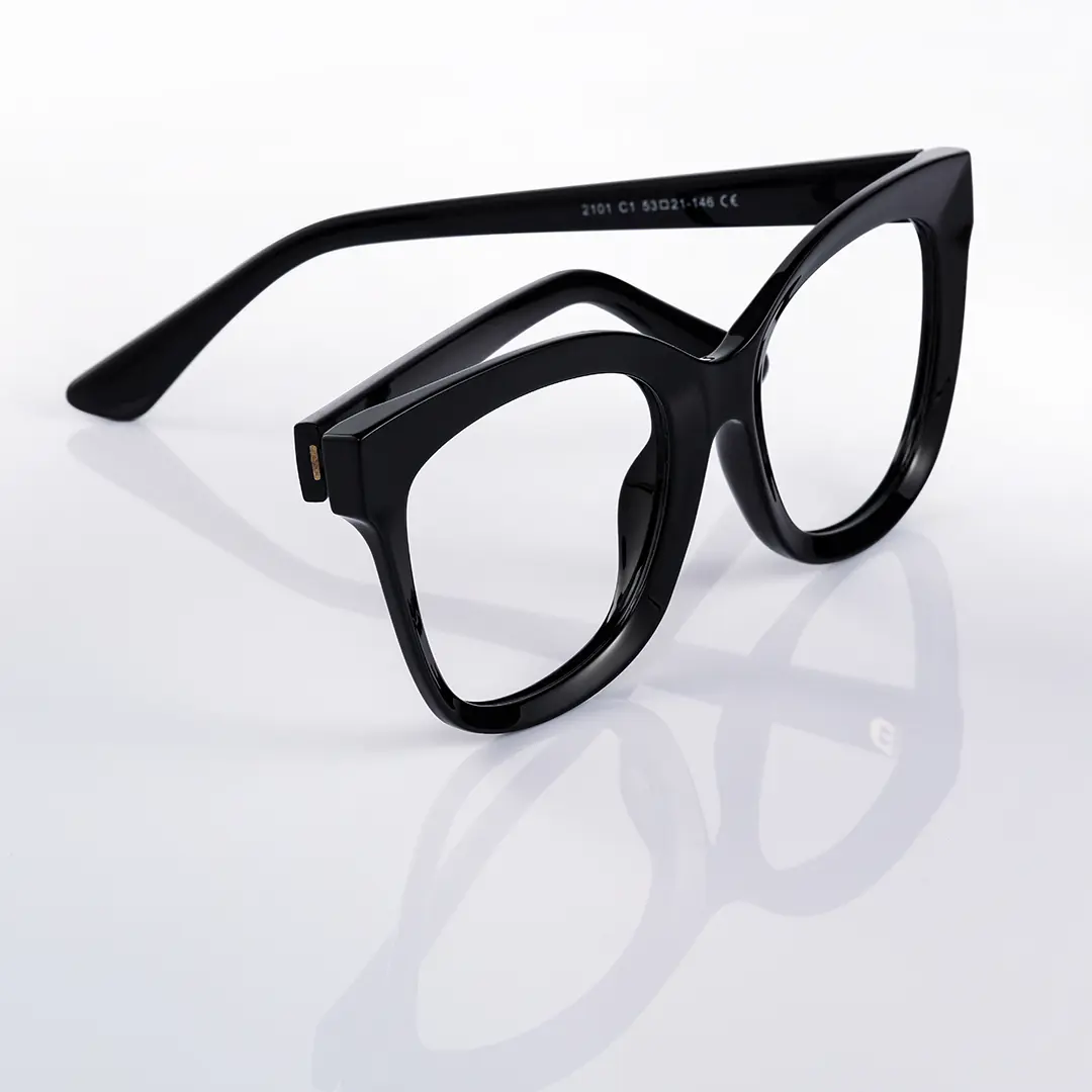Scene close up view of bend cat eye tr90 eyeglasses CR0532505 in black
