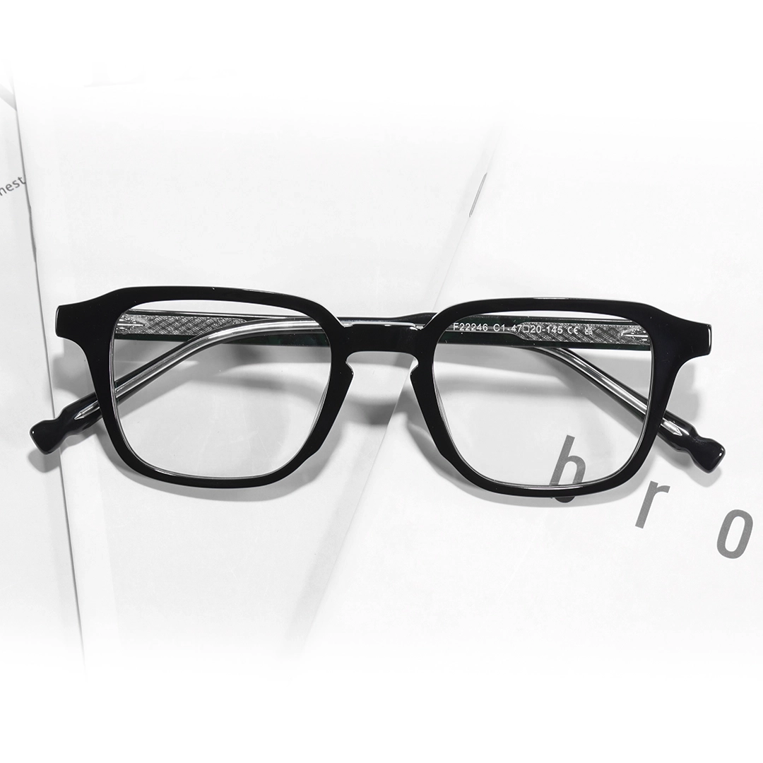 Front folded view of Alaric vintage rectangle acetate eyeglasses EA0122509 in black
