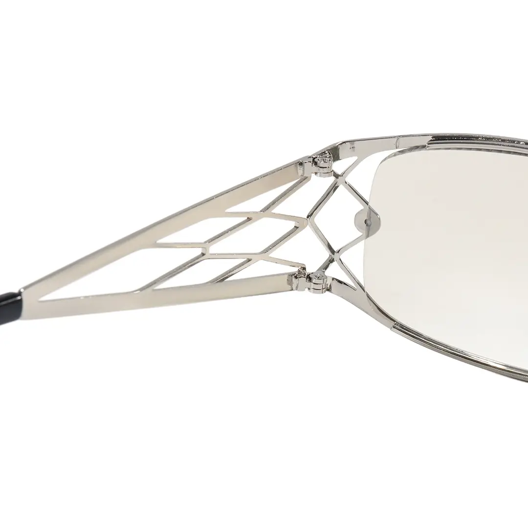 Double hinge detail of Wynne y2k rectangle metal sunglasses EM0032604 in silver