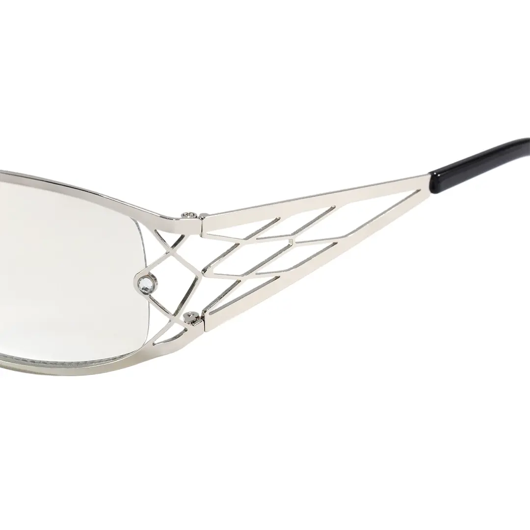 End piece detail of Wynne y2k rectangle metal sunglasses EM0032604 in silver