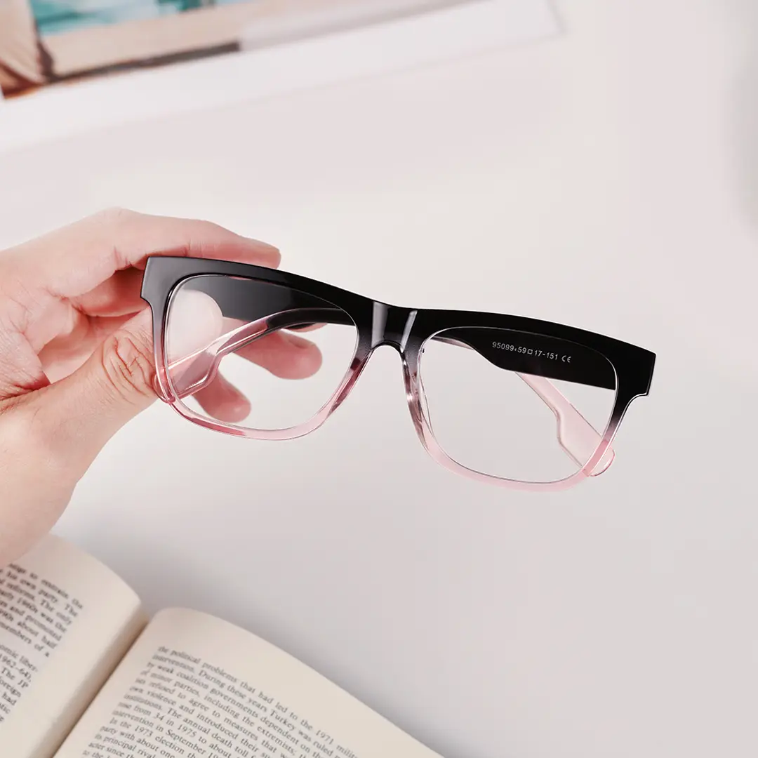 Scene view of Amant rectangle pc eyeglasses EP0072209 in twotone