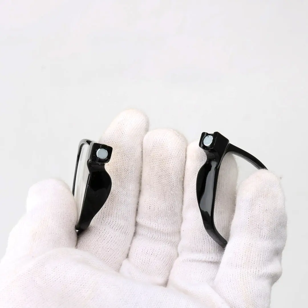 Frame detail view of Van rectangle pc magnetic clip-on eyeglasses EP0322505 in black