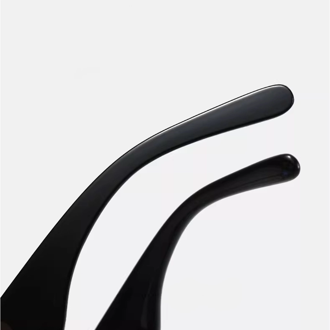 Temple detail of Cress y2k rectangle pc eyeglasses EP0402512 in black