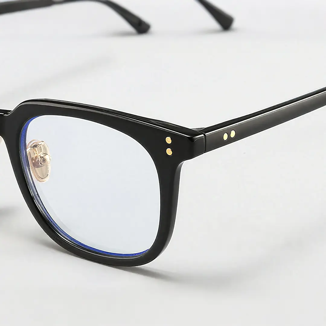 End piece detail of Marlin rectangle tr90 eyeglasses ER0072508 in black