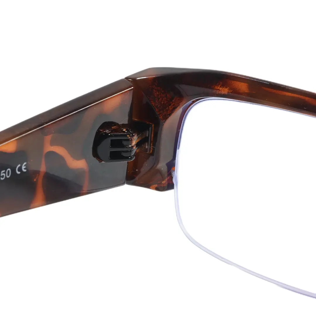Hinge detail of Soleil rectangle tr90 eyeglasses in tortoise. SPU: ER0212604