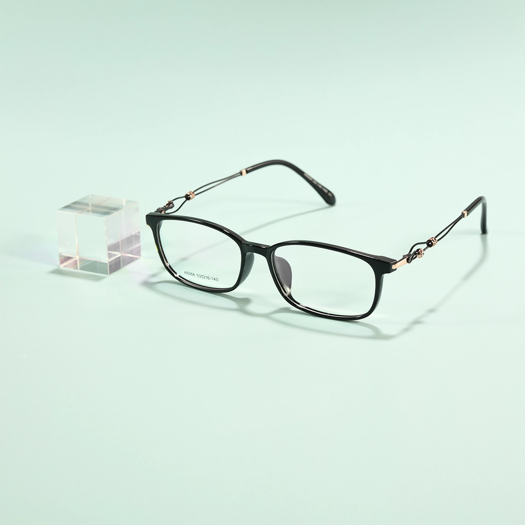Scene view of Paloma rectangle tr90 eyeglasses ER0222509 in black
