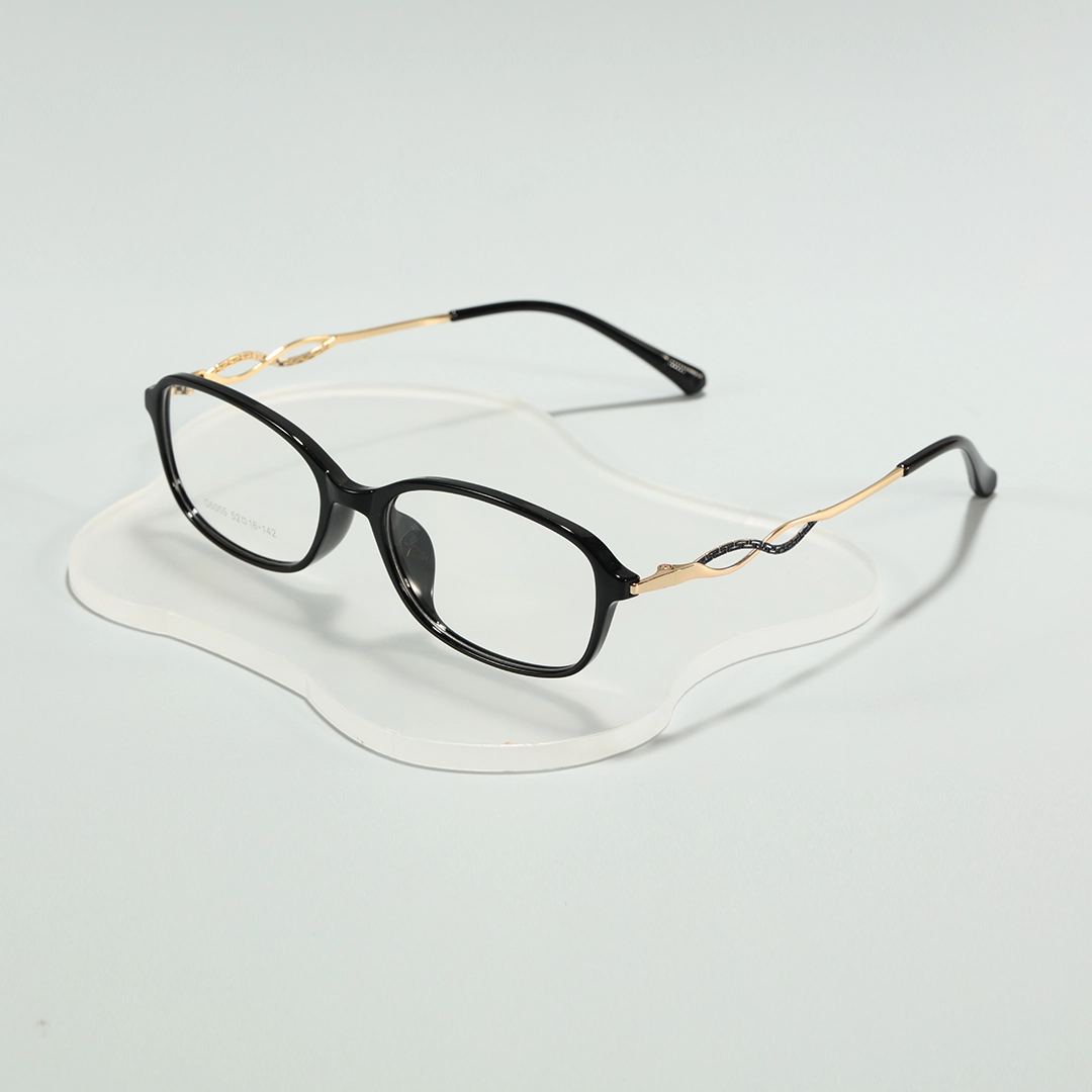 Scene view of Junia office siren rectangle tr90 eyeglasses ER0372509 in black