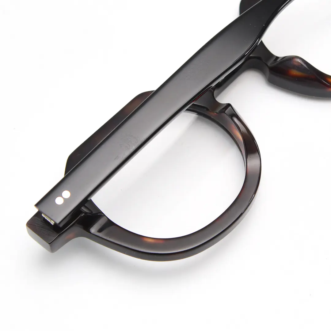 Frame detail view of Edana vintage geometric acetate eyeglasses GA0032301 in tortoise
