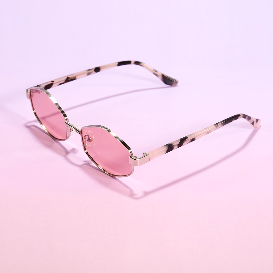 Scene view of Meadow fashion geometric metal sunglasses GM0062601 in pink