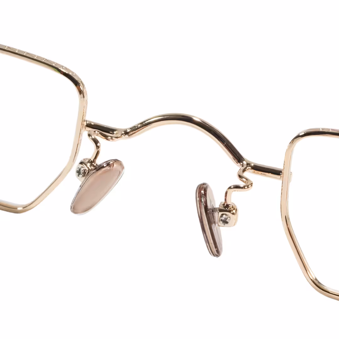 Adjustable nose pad detail of Kyn vintage geometric metal eyeglasses GM0182605 in gold