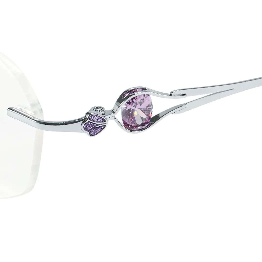 End piece detail of Rynne fashion geometric metal eyeglasses in silver. SPU: GM0282604