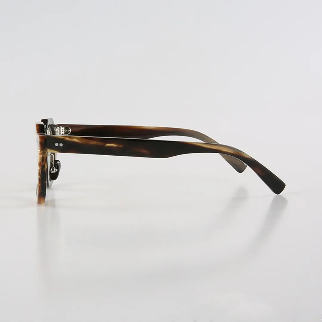 Side view of Solum geometric natural ox horn handcrafted eyeglasses GO0272511 in brown