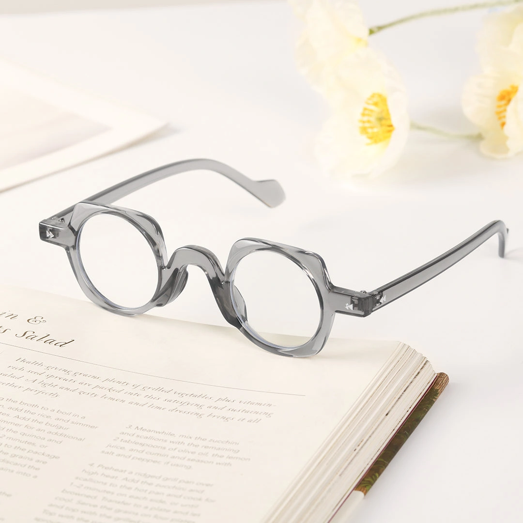 Scene close-up view of Rust geometric pc eyeglasses GP0342411 in grey