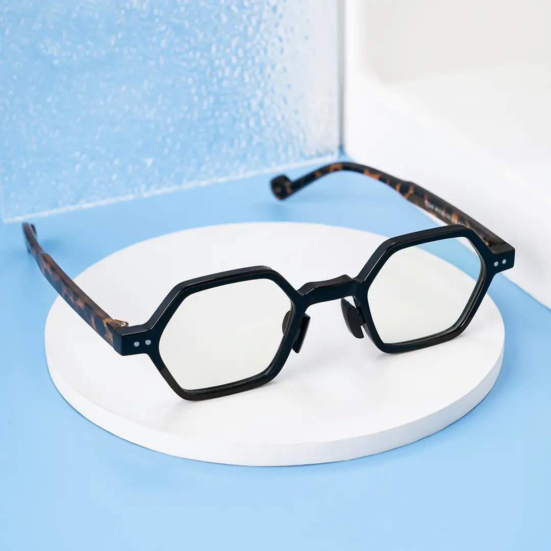Scene view of Milio vintage geometric tr90 eyeglasses GR0232302 in black