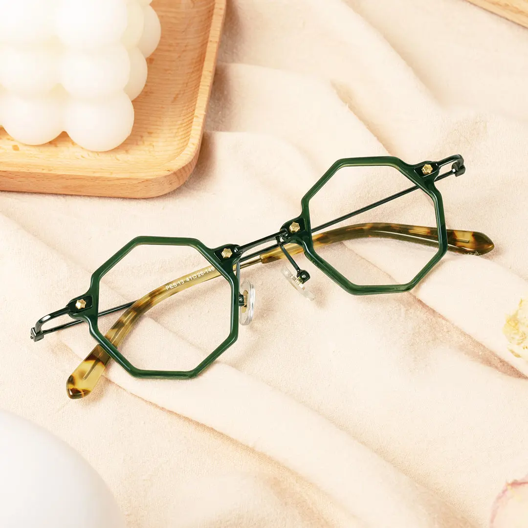 Scene close-up view of Union steampunk geometric titanium eyeglasses GT0332411 in green