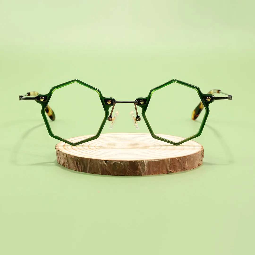 Scene view of Union steampunk geometric titanium eyeglasses GT0332411 in green