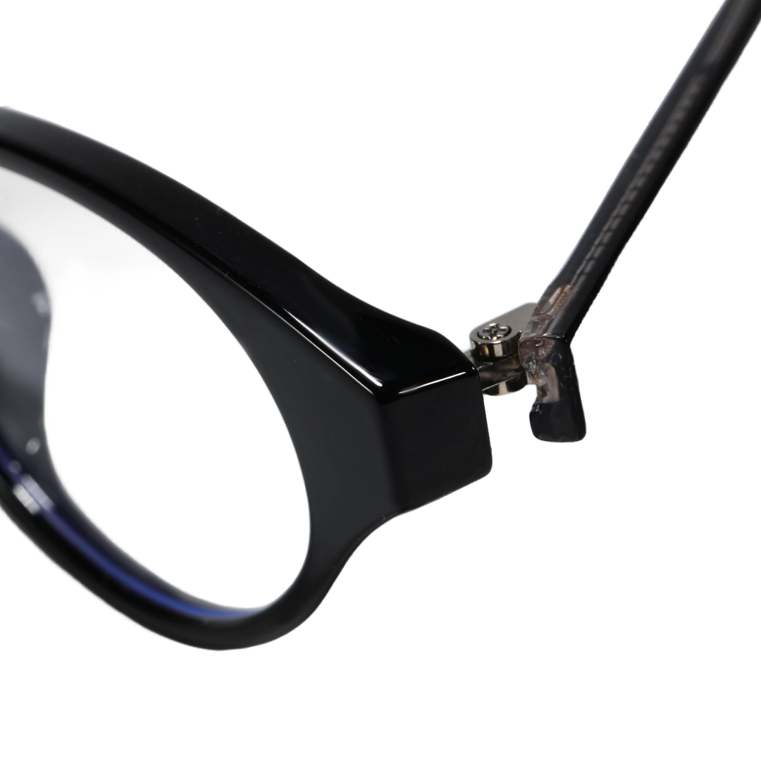 End piece detail of Reed y2k oval tr90 eyeglasses OR0272512 in black