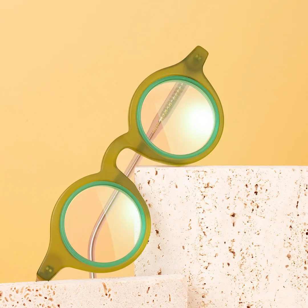 Scene view of Fate round acetate eyeglasses RA0012311 in army green