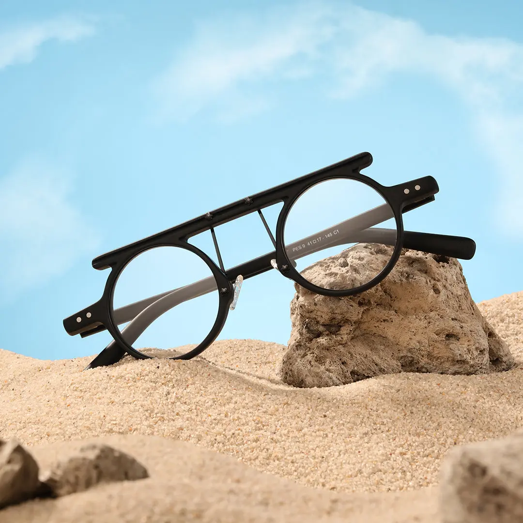 Scene close-up view of Susie vintage round acetate eyeglasses RA0012405 in black