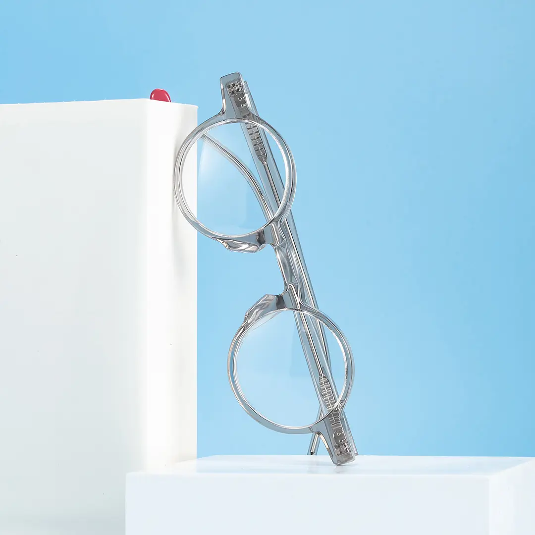Scene close-up view of Maat vintage round acetate eyeglasses in silver. SPU: RA0042303