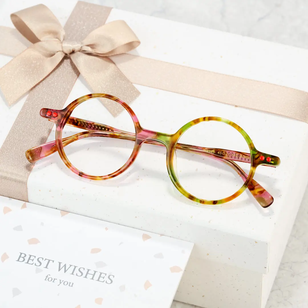 Scene view of Stellar round acetate eyeglasses RA0052207 in multicolor