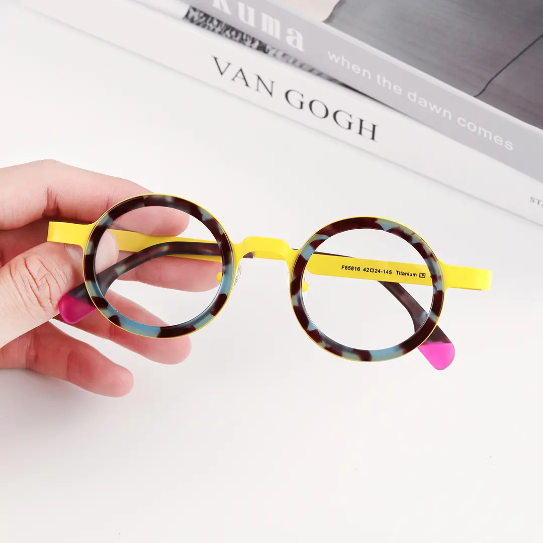 Scene view of Colin vintage round acetate eyeglasses RA0302408 in blue tortoise