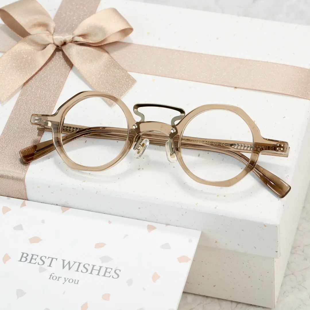Scene view of Save vintage round acetate eyeglasses RA0302411 in gold