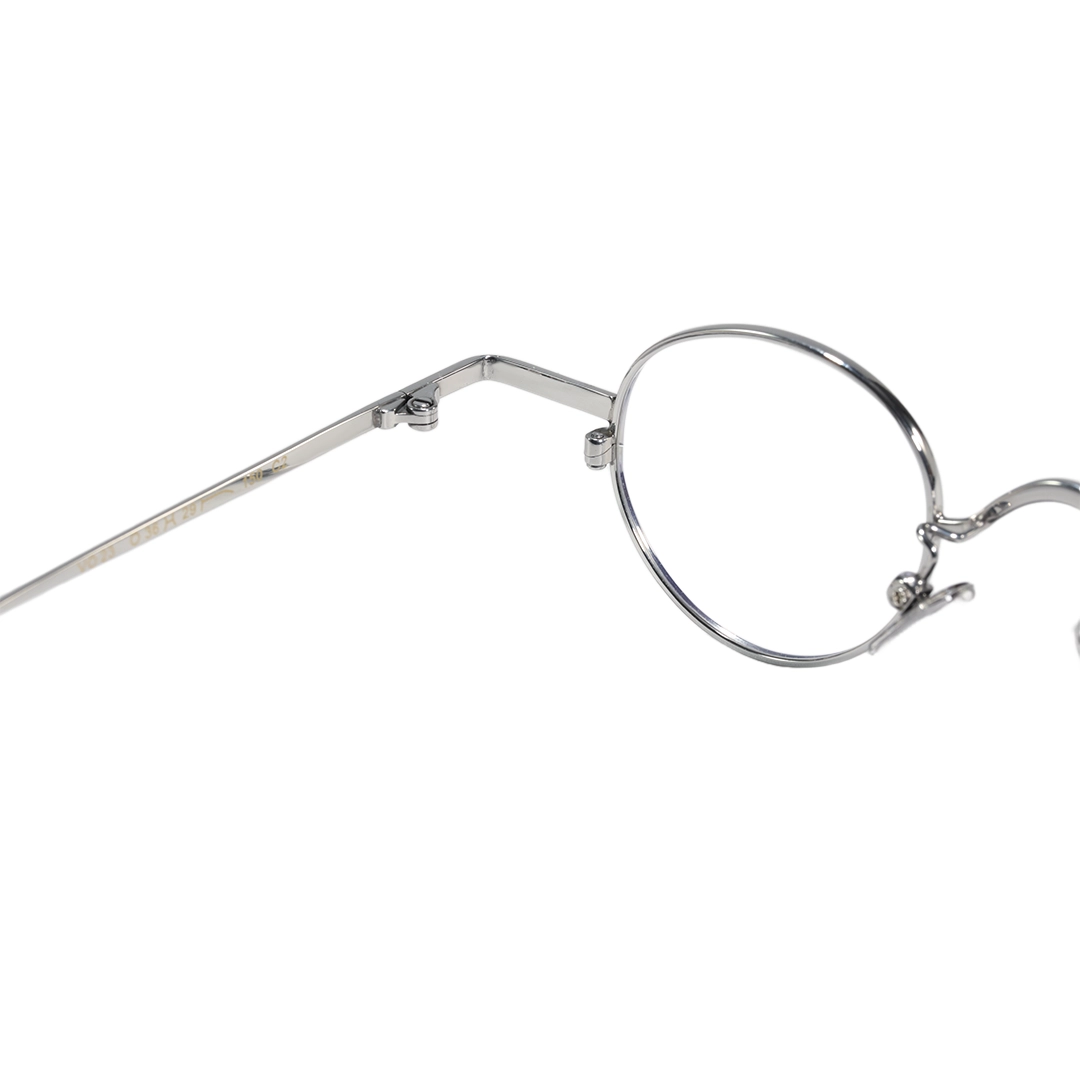 Hinge detail of Cory round metal eyeglasses RM0202601 in silver