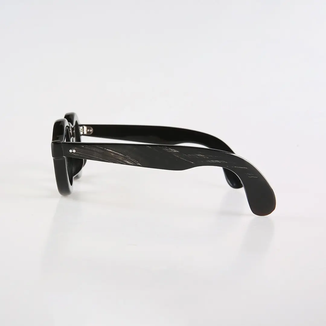 Side view of Ember round natural ox horn handcrafted eyeglasses RO0302511 in black