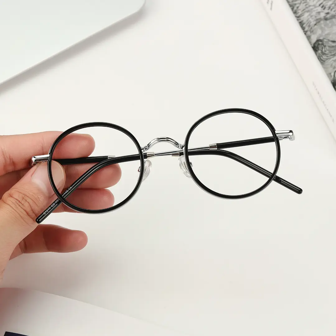Scene view of Feye vintage round tr90 eyeglasses RR0032409 in grey