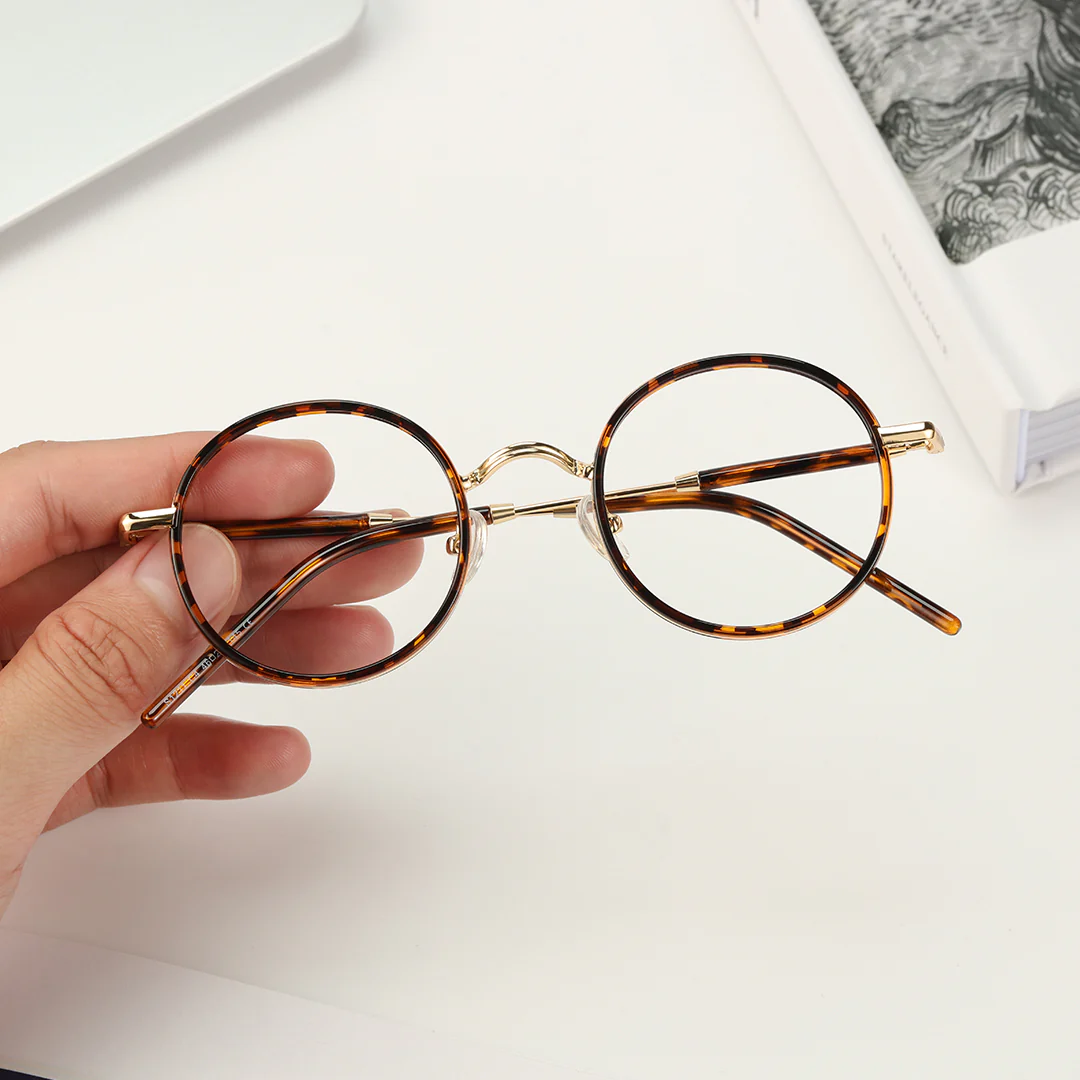 Scene view of Feye vintage round tr90 eyeglasses RR0032409 in tortoise