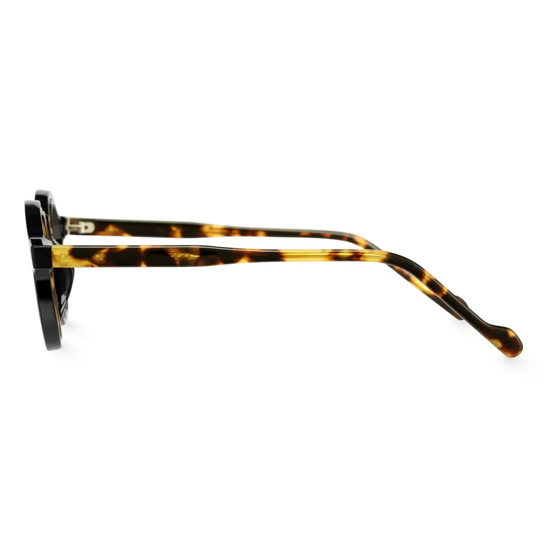 Side view of Pnora vintage round tr90 eyeglasses RR0032411 in black brown